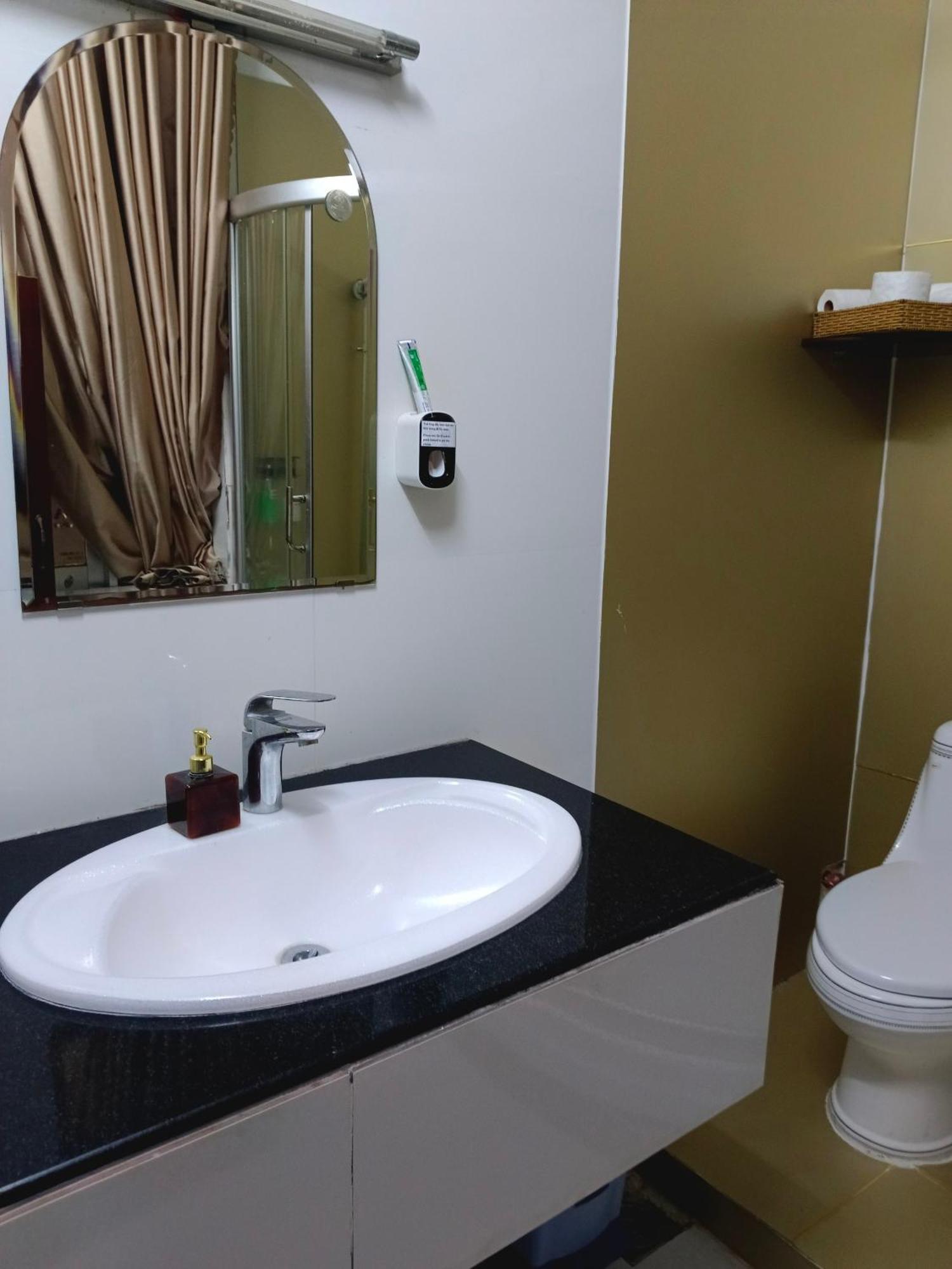 Tây Ninh Nhat Quy Hotel מראה חיצוני תמונה